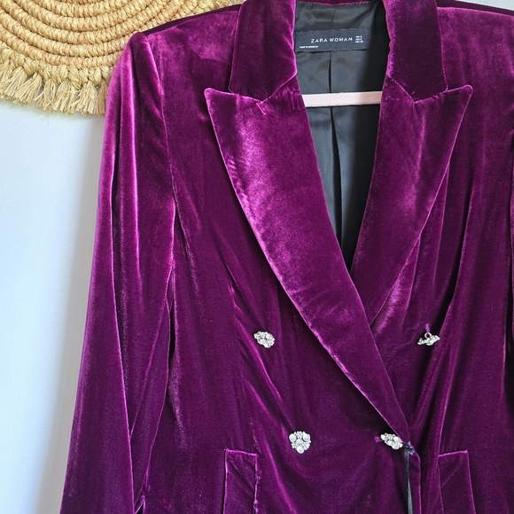 ZARA, New, Luxe Purple Velvet Rhinestone Button Oversized Blazer, Size Small - Picture 5 of 13